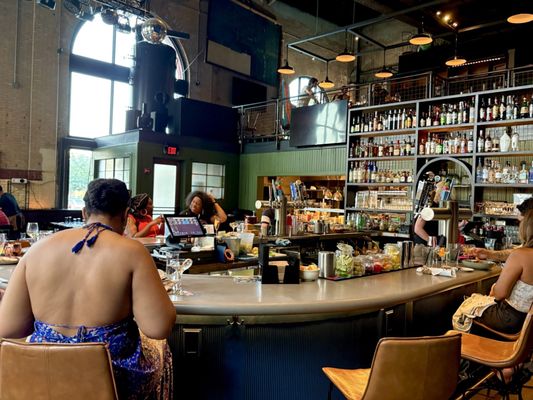 Fringe Bar by null