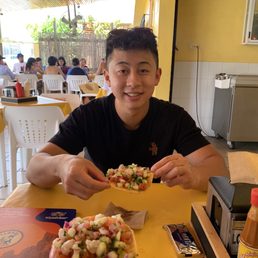 tostada de ceviche de pescado tostada de ceviche de pescado