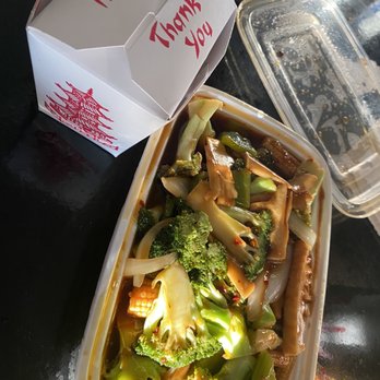 China Wok - a take out box of food and a container of broccoli - Chinese Near Me - Keystone Heights, Florida China Wok - a take out box of food and a container of broccoli - Chinese Near Me - Keystone Heights, Florida