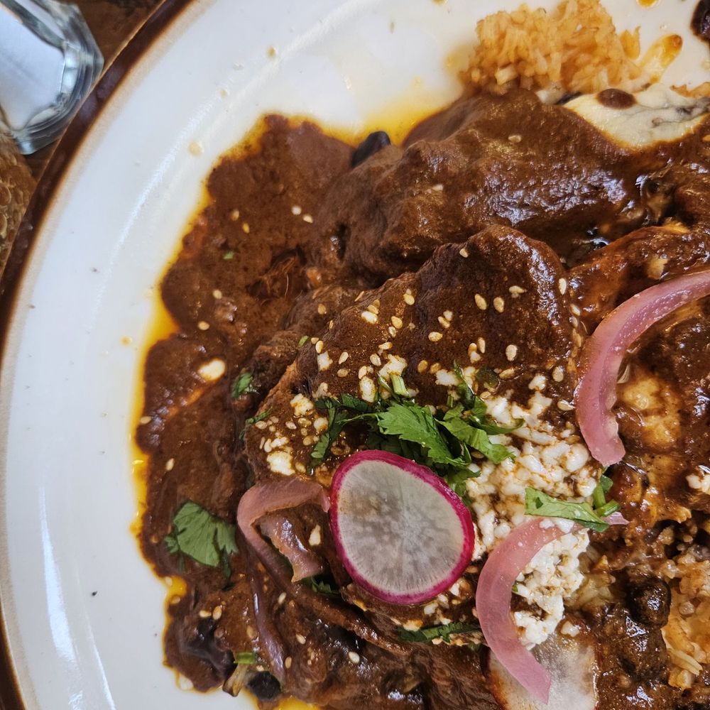 De Nada - Chicken mole - Mexican Near Me - Birmingham, Alabama