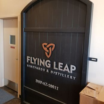 Flying Leap Vineyards - Wineries Near Me - Elgin, Arizona