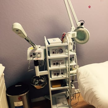 Rifugio Salon - Facial treatment room - Hair Salons Near Me - Pleasanton, California Rifugio Salon - Facial treatment room - Hair Salons Near Me - Pleasanton, California