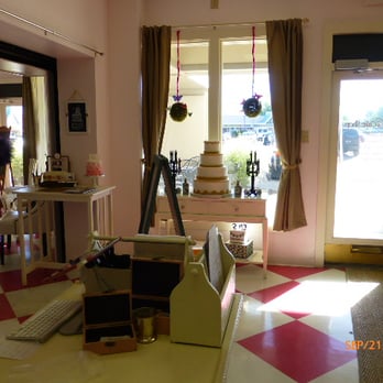 Sarah's Cake Shop - Desserts Near Me - Chesterfield, Missouri Sarah's Cake Shop - Desserts Near Me - Chesterfield, Missouri