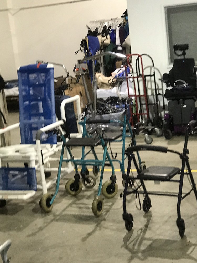 A Caring Closet - social services organization in Vancouver, WA