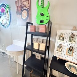 Mudslide Coffee - Signage
