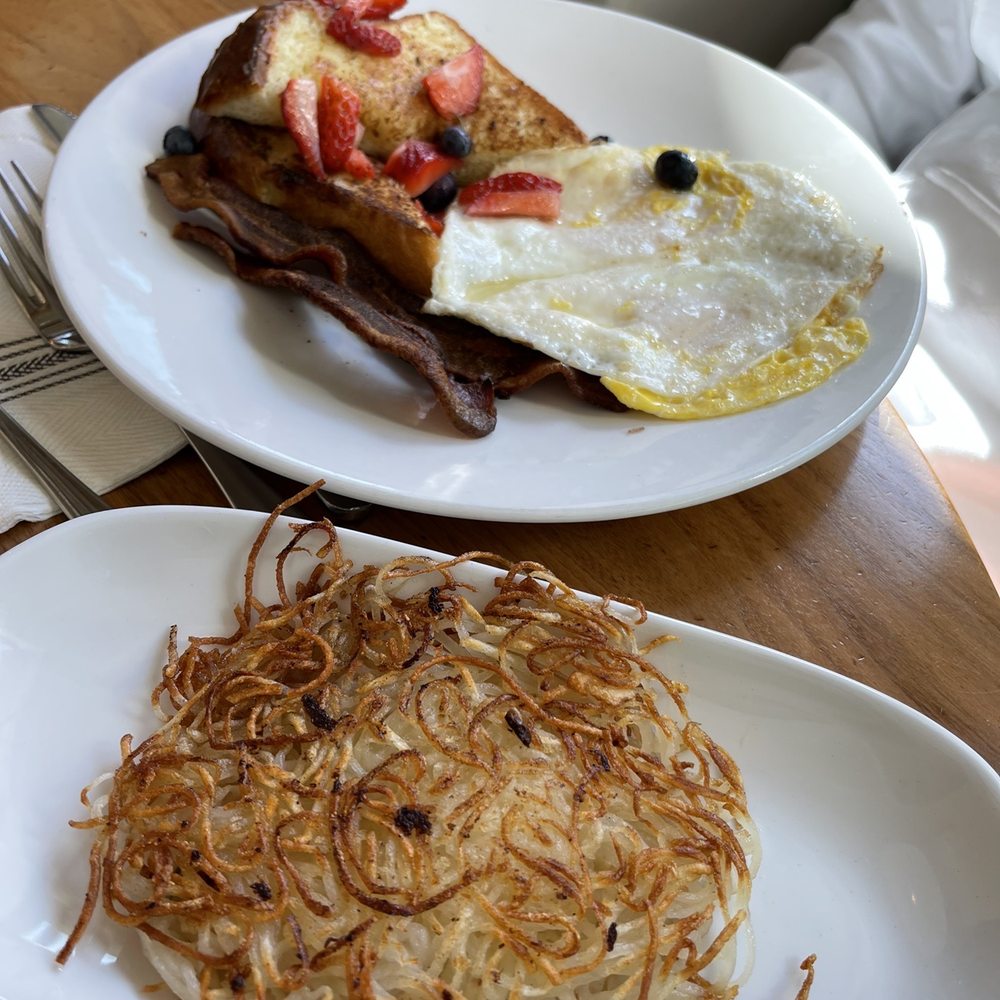 Benedict's - French Toast, Eggs, Bacon and Hash Browns - Breakfast & Brunch Near Me - Wayzata, Minnesota Benedict's - French Toast, Eggs, Bacon and Hash Browns - Breakfast & Brunch Near Me - Wayzata, Minnesota