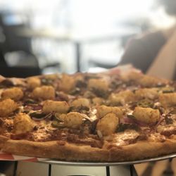 Cave City Pizza - Hot Tottie