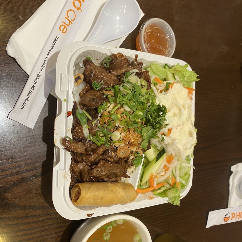 Pho Che - 37. BBQ Beef with Spring Roll WHY IS THERE DRESSING - Vietnamese Near Me - Flushing, New York Pho Che - 37. BBQ Beef with Spring Roll WHY IS THERE DRESSING - Vietnamese Near Me - Flushing, New York