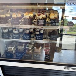 K Squared Cupcakes - Cupcakes and cakes