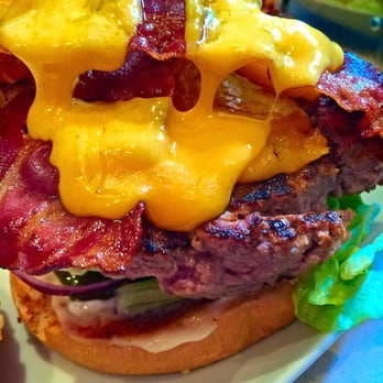 Fr8d's Burger Joint by Invitation Only - Share-A-Burger - Breakfast & Brunch Near Me - Strasbourg, 67