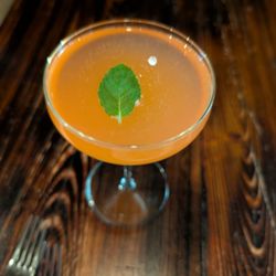 Cypress Hall - Strawberry blondie