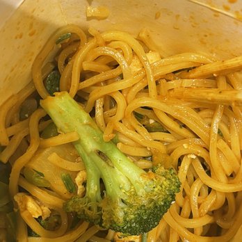 honeygrow - The food is good but it doesn't matter if it's not properly washed and prepared. I found a WORM an actual worm in my food!! - Salad Near Me - Baltimore, Maryland