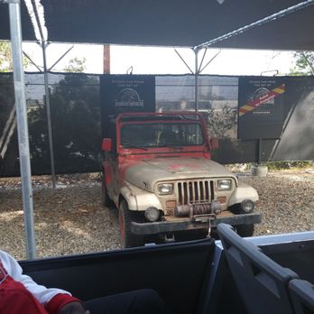 Studio Tour - Jurassic park jeep. - Amusement Parks Near Me - Universal City, California Studio Tour - Jurassic park jeep. - Amusement Parks Near Me - Universal City, California