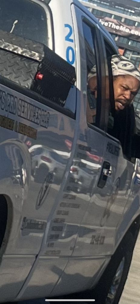 Slide of Macs Pro Services