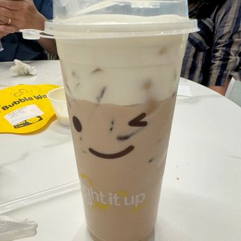 Happy Lemon - Milk tea with salted foam - Bubble Tea Near Me - Honolulu, Hawaii