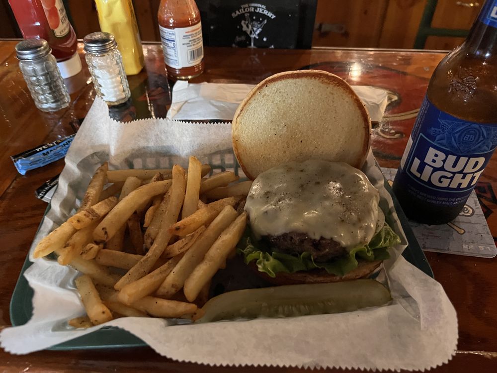 BEANIE’S BAR & SPORTS GRILL Updated October 2024 78 Photos & 114