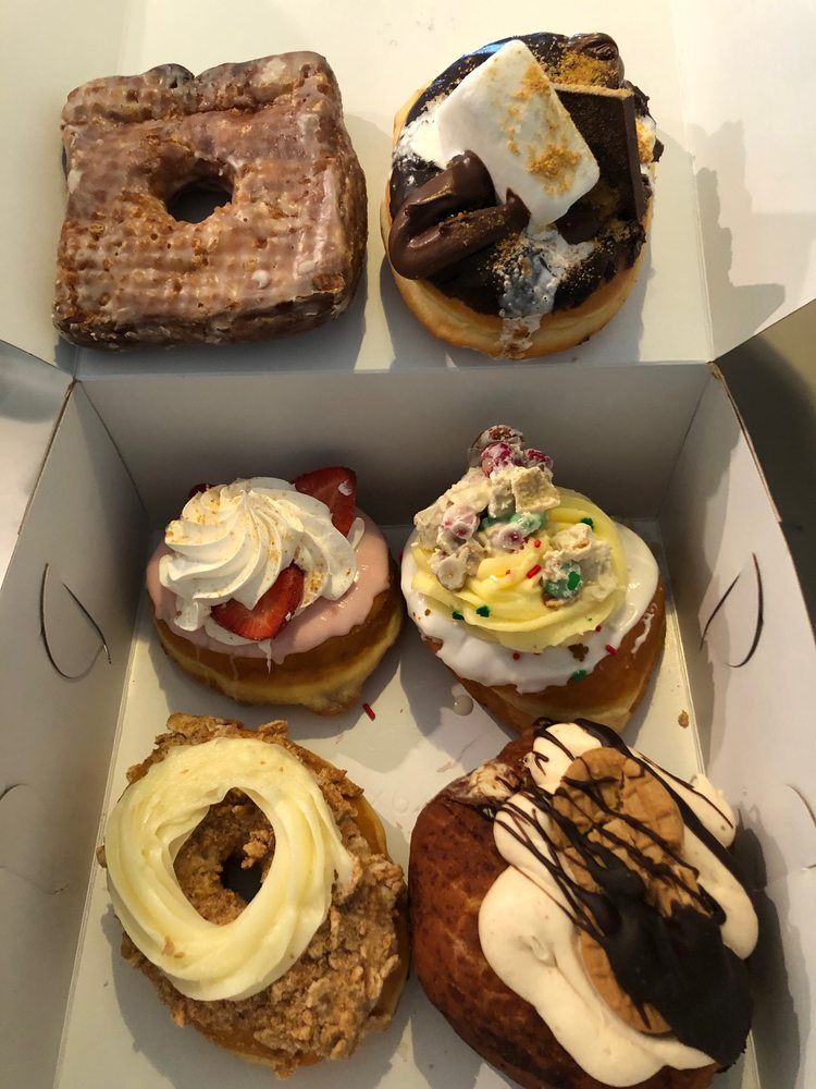 FIVE O DONUTS Updated September 2024 21 Photos & 20 Reviews 81 N