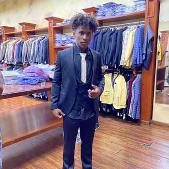 Dolce Vita - Another look with the black shirt and white tie. They didn't rush us at all. - Men's Clothing Near Me - Los Angeles, California Dolce Vita - Another look with the black shirt and white tie. They didn't rush us at all. - Men's Clothing Near Me - Los Angeles, California