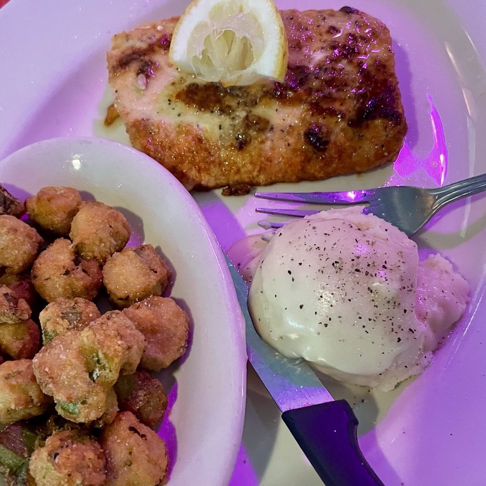 Another Pour Decision - Mahi-Mahi grilled - Sports Bars Near Me - Victoria, Texas