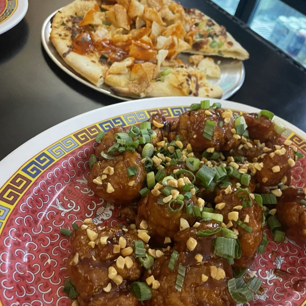 Fong's Pizza - Crab Rangoon Pizza & Dragon Wings - Pizza Near Me - Des Moines, Iowa Fong's Pizza - Crab Rangoon Pizza & Dragon Wings - Pizza Near Me - Des Moines, Iowa