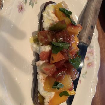 Gabbiano's - Bruschetta - Italian Near Me - Portland, Oregon
