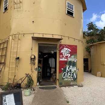 Mele Mele Bakery - Outside - Bakeries Near Me - Waialua, Hawaii