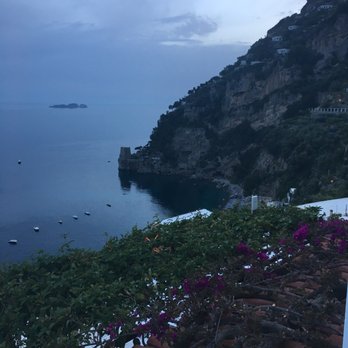 Il Faro Bar - Full view of positano bay - Bars Near Me - Positano, SA Il Faro Bar - Full view of positano bay - Bars Near Me - Positano, SA