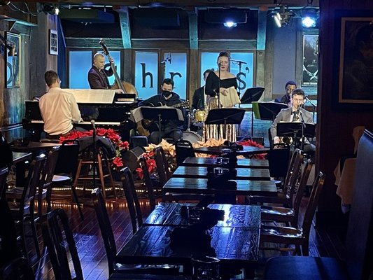 Chris' Jazz Cafe by null
