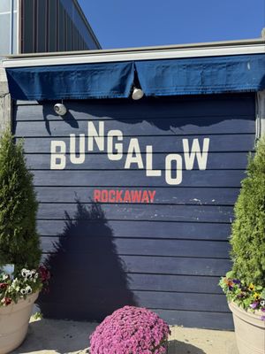 Bungalow Bar by null