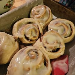 City of Bellingham - Baking cinnamon rolls in my sister's kitchen