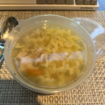 Harbour House Coffee Shop - Chicken noodle 16 oz Soup Take Out - Diners Near Me - Larchmont, New York