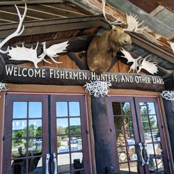 Bass Pro Shops - Front door
