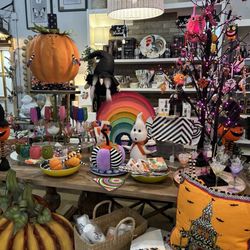 Choccolatte's and Ooh La La Decor & more - Creative decor