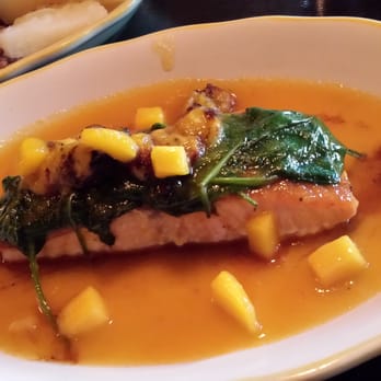 Casual Habana Cafe - Salmon varadero - Cuban Near Me - Hackensack, New Jersey