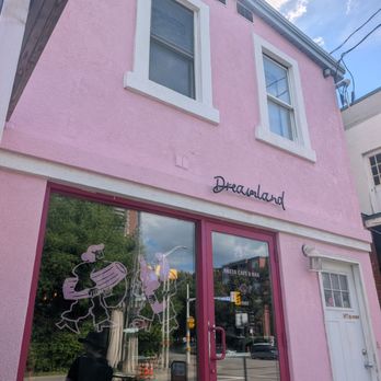 Dreamland Cafe - Cafes Near Me - Ottawa, Ontario