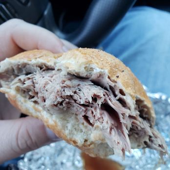 Brennan & Carr - Roast Beef Sandwich - American Near Me - Brooklyn, New York