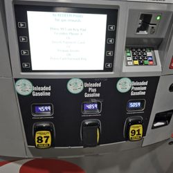 Safeway Gas Station - 5-6-25. Today's Prices