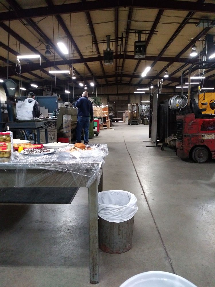 MONARCH MACHINE Updated August 2024 710 W. Kathryn St, Nixa, Missouri Farm Equipment