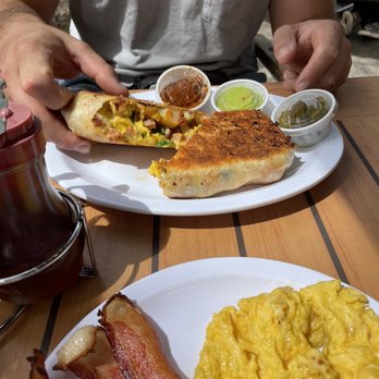Eggs 'n Things Ko Olina - The Morning Wrap - American Near Me - Kapolei, Hawaii Eggs 'n Things Ko Olina - The Morning Wrap - American Near Me - Kapolei, Hawaii
