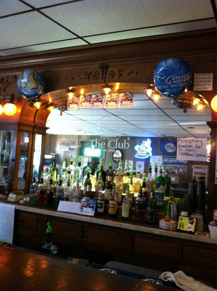 THE BUFFALO CLUB Updated September 2024 107 Iowa Ave, Dunlap, Iowa