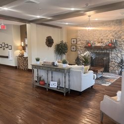 Lodge At Bear Creek - Beautiful lobby