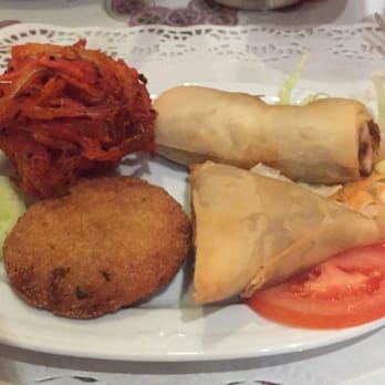 Agra Palace - Mixed non-vegetarian starter - Indian Near Me - Madrid, M