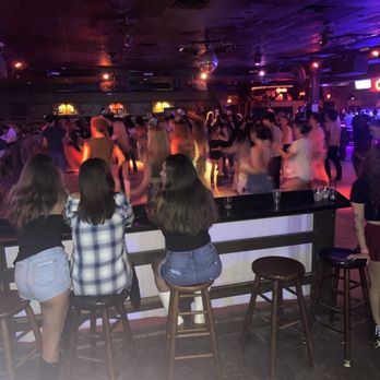 Round Up NightClub - Line dancing - American Near Me - Davie, Florida