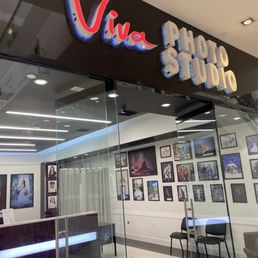 Exterior photo of Viva Photo Studio - Burbank, California Exterior photo of Viva Photo Studio - Burbank, California