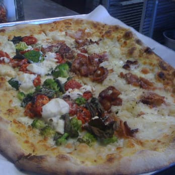 URBN - 1/2 mashed potatoes/bacon and 1/2 sun dried tomatoes/broccoli/basil/ricotta - Pizza Near Me - Vista, California URBN - 1/2 mashed potatoes/bacon and 1/2 sun dried tomatoes/broccoli/basil/ricotta - Pizza Near Me - Vista, California