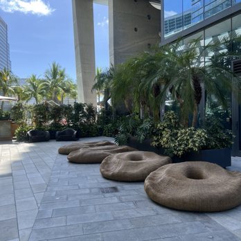 EAST - Pool Area- 5th Floor - Hotels Near Me - Miami, Florida