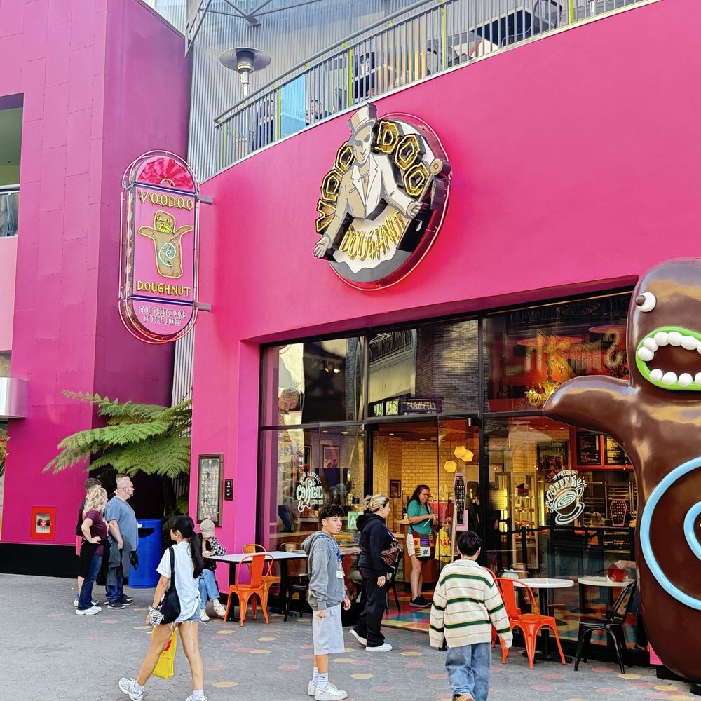 Universal City Walk - Shopping Centers Near Me - Universal City, California Universal City Walk - Shopping Centers Near Me - Universal City, California