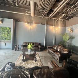Wild Deer Barber Shop & Bar - Makes you forget you're actually at a Babershop