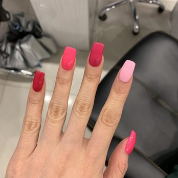 Mini Nail & Spa - Kylie Jenner inspired nails - Nail Salons Near Me - Brooklyn, New York