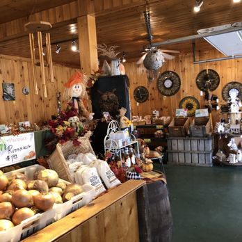 Johnny Appleseed's Farm - Fruits & Veggies Near Me - Tolland, Connecticut Johnny Appleseed's Farm - Fruits & Veggies Near Me - Tolland, Connecticut